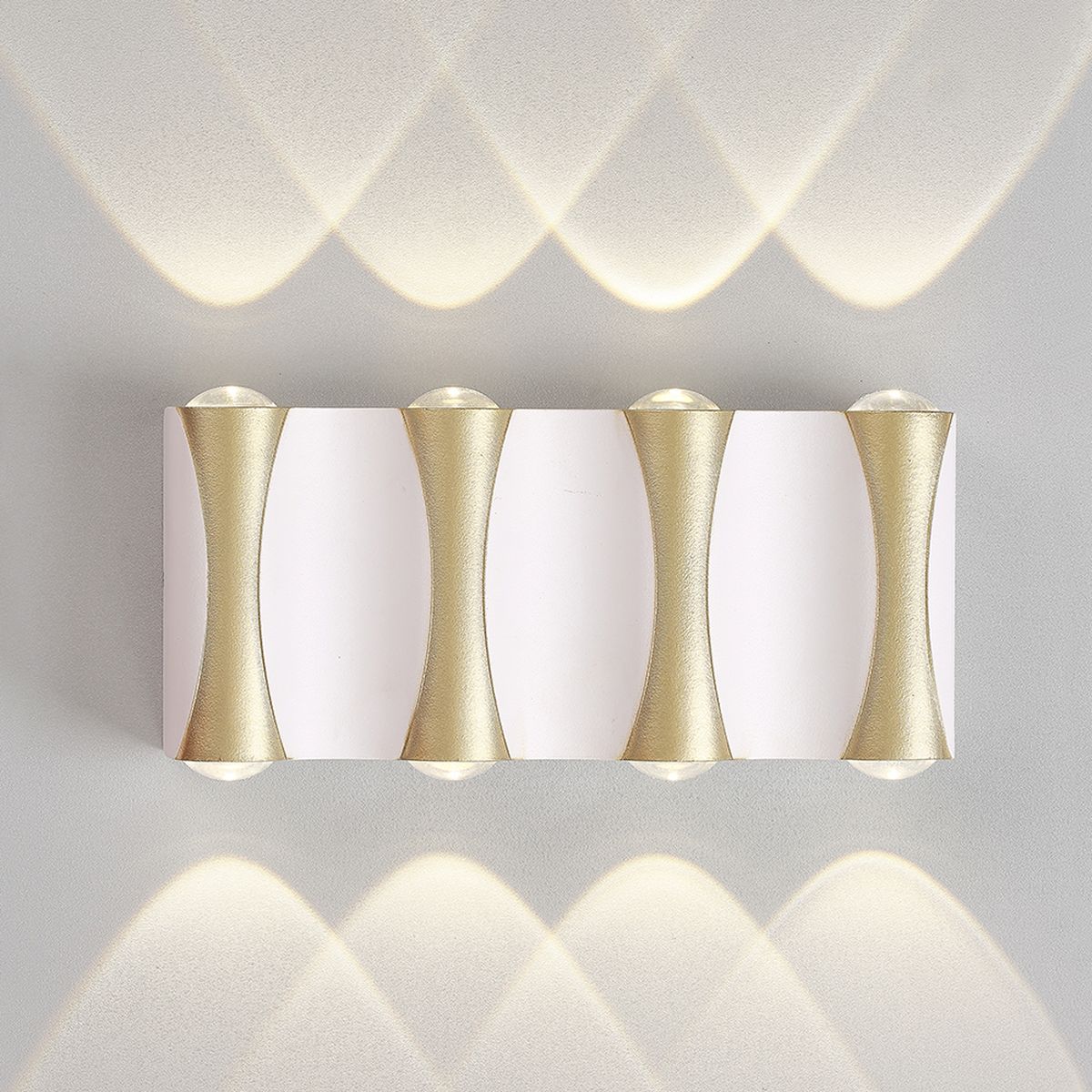 Настенный светодиодный светильник Crystal Lux CLT CLT 022W4 WH-GO 4000K 3