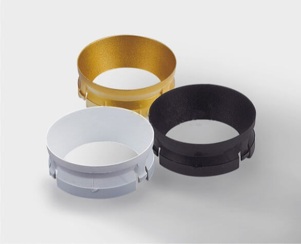 Спот Italline Danny R3 black изображение 2 Спот Italline Danny R3 black Фото № 2