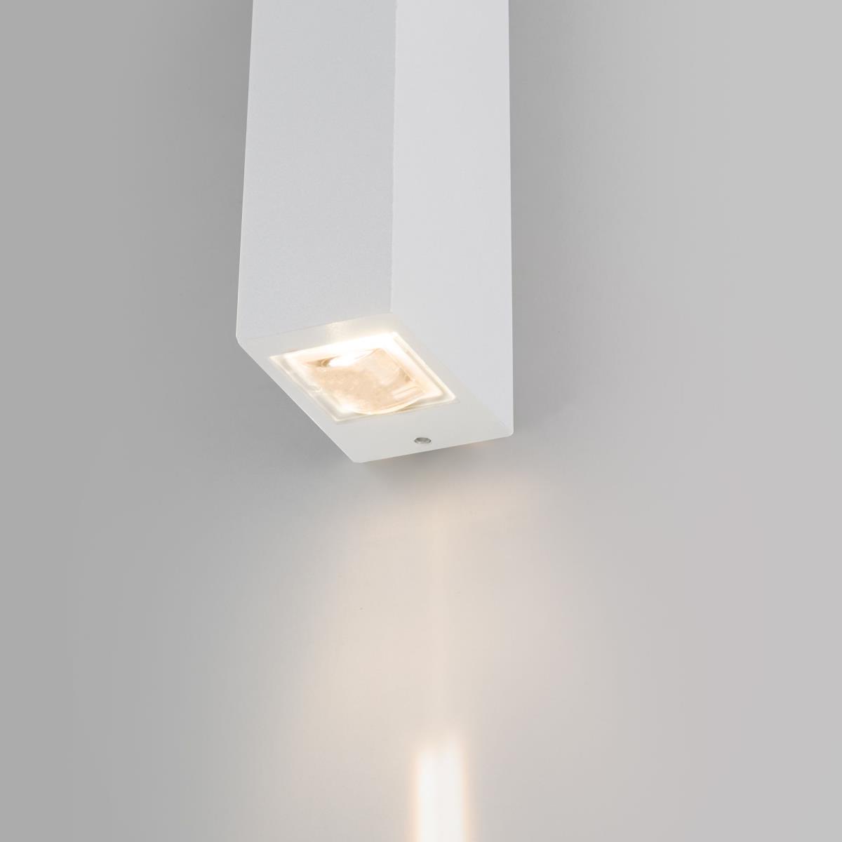 Уличный настенный светодиодный светильник Elektrostandard Blaze 35136/W белый a057049 3