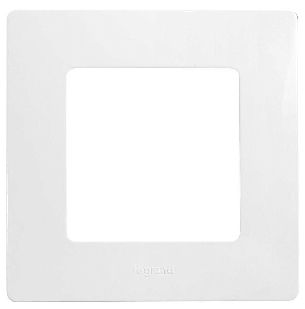 Рамка 1-постовая Legrand Etika белая 672501 изображение 1 Рамка 1-постовая Legrand Etika белая 672501 Фото № 1