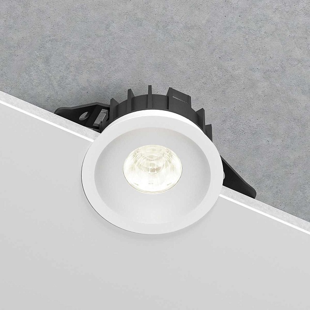 Встраиваемый светодиодный светильник Elektrostandard Combi 25067/LED a069005 изображение 1 Встраиваемый светодиодный светильник Elektrostandard Combi 25067/LED a069005 Фото № 1