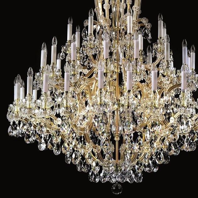 Подвесная люстра Artglass Maria Terezia 19 Vachtle CE изображение 2 Подвесная люстра Artglass Maria Terezia 19 Vachtle CE Фото № 2