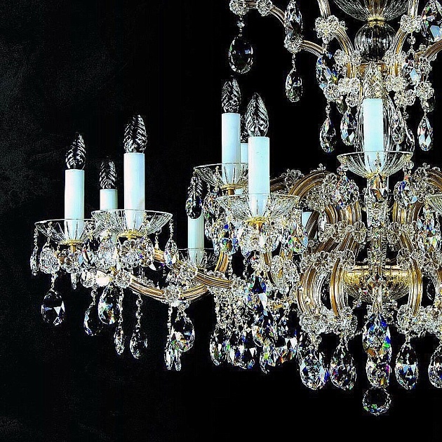 Подвесная люстра Artglass Maria Terezia 20 Vachtle CE изображение 2 Подвесная люстра Artglass Maria Terezia 20 Vachtle CE Фото № 2