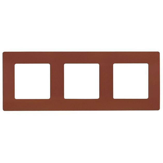 Рамка 3-постовая Legrand Etika какао 672573 Фото № 1