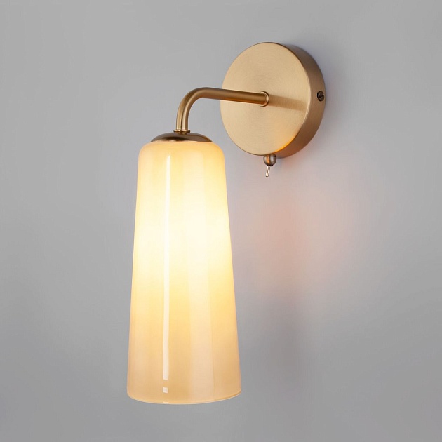 Бра Eurosvet Omber 70137/1 латунь изображение 1 Бра Eurosvet Omber 70137/1 латунь Фото № 1