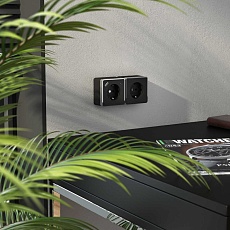 Розетка с заземлением, шторками и USB тип A+C Werkel Gallant чёрный хром W5071735 4690389179655 2