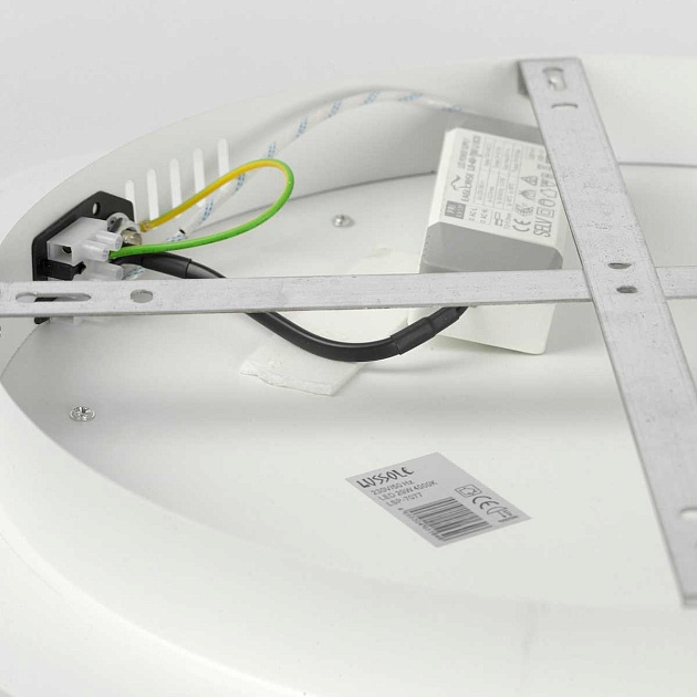 Потолочный светодиодный светильник Lussole Loft Claudia LSP-7077 изображение 2 Потолочный светодиодный светильник Lussole Loft Claudia LSP-7077 Фото № 2