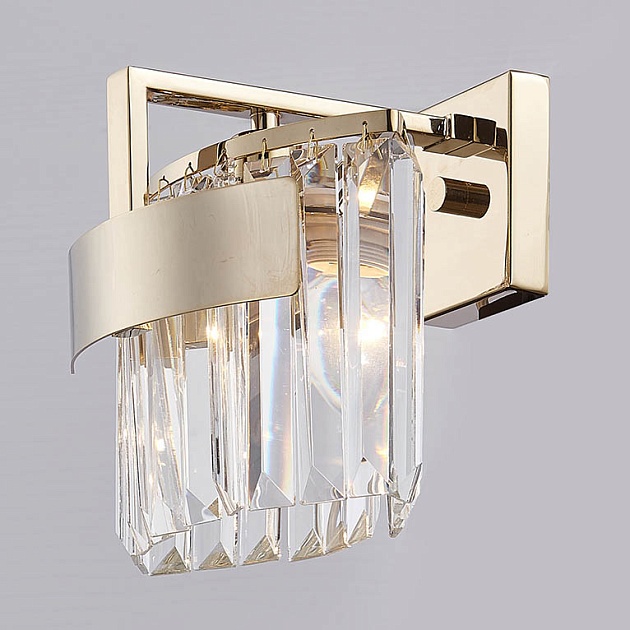 Бра Newport 4351/A gold new М0063855 изображение 1 Бра Newport 4351/A gold new М0063855 Фото № 1