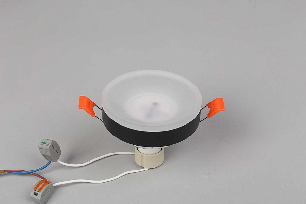 Встраиваемый потолочный светильник Omnilux Tevere OML-102919-01 изображение 2 Встраиваемый потолочный светильник Omnilux Tevere OML-102919-01 Фото № 2