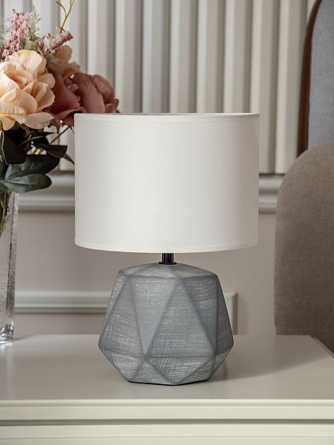 Настольная лампа Lucia Валентино 364 4606400051282 изображение 11 Настольная лампа Lucia Валентино 364 4606400051282 Фото № 11