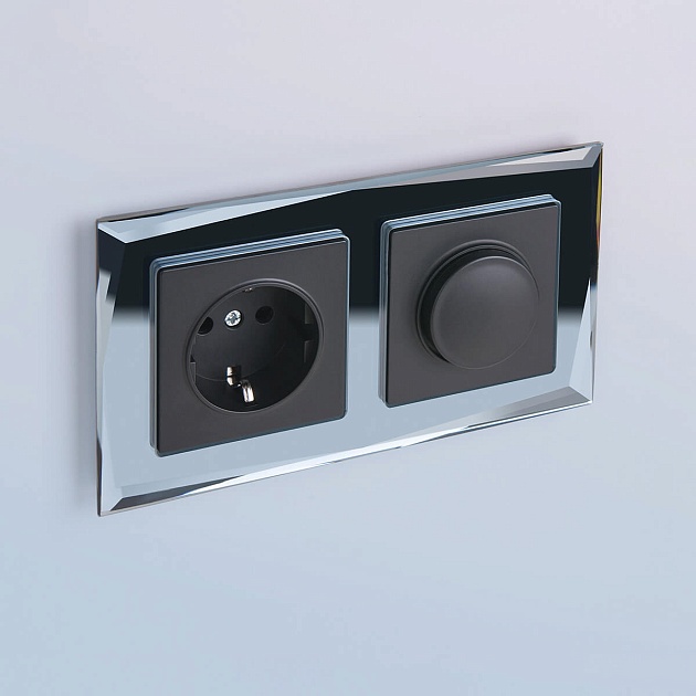 Розетка с заземлением Werkel черный матовый W1171008 4690389156878 изображение 10 Розетка с заземлением Werkel черный матовый W1171008 4690389156878 Фото № 10