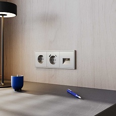 Розетка встраиваемая Voltum S70 с заземлением 16А, (шелк) VLS040104 1