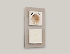 Лицевая панель розетки AMBRELLA VOLT AP3300 1