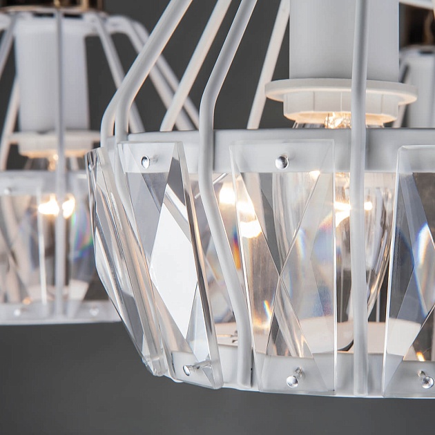 Потолочная люстра Eurosvet 70075/5 белый изображение 4 Потолочная люстра Eurosvet 70075/5 белый Фото № 4